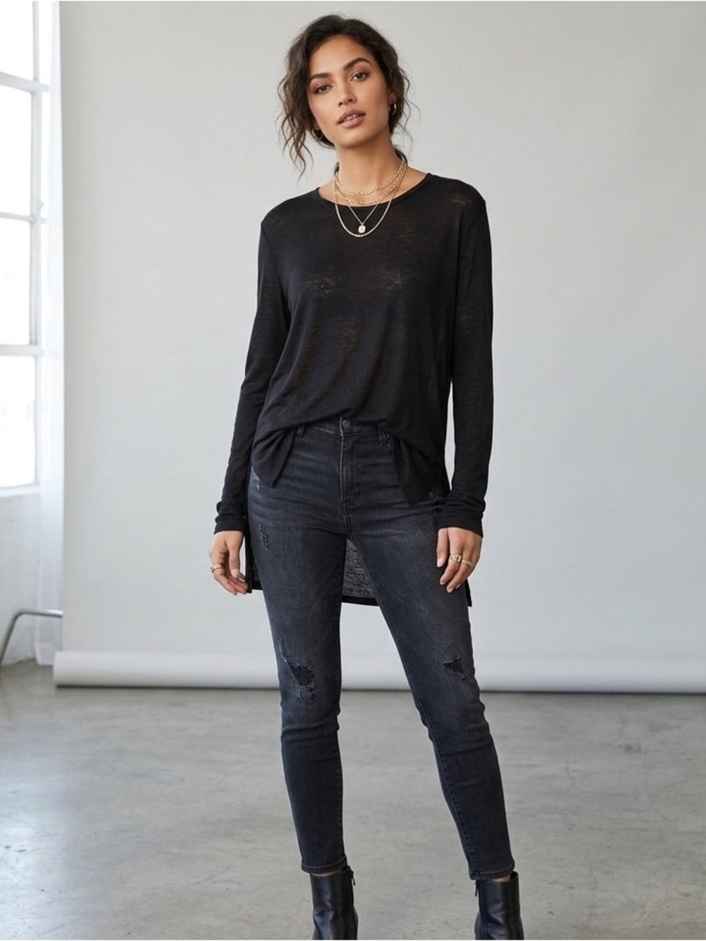 Theory Alania Black Viscose Long Sleeve Top Size Large. Minimalist Goth Flowy